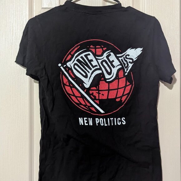 New Politics One of Us Tee Size S - Picture 1 of 3